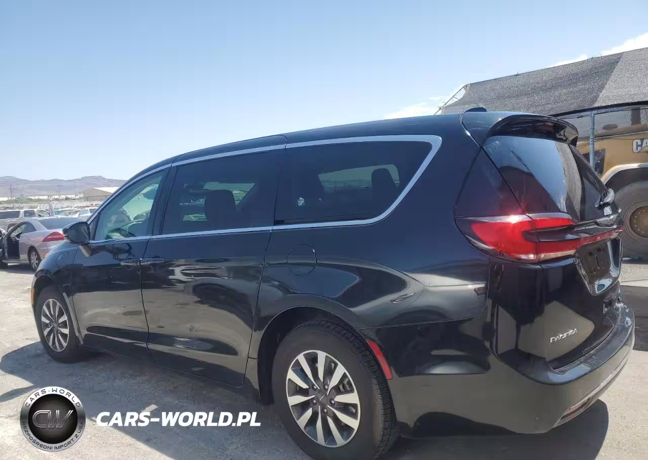 2022 Chrysler Pacifica Hybrid Touring L VIN:2C4RC1L73NR167110 - 2