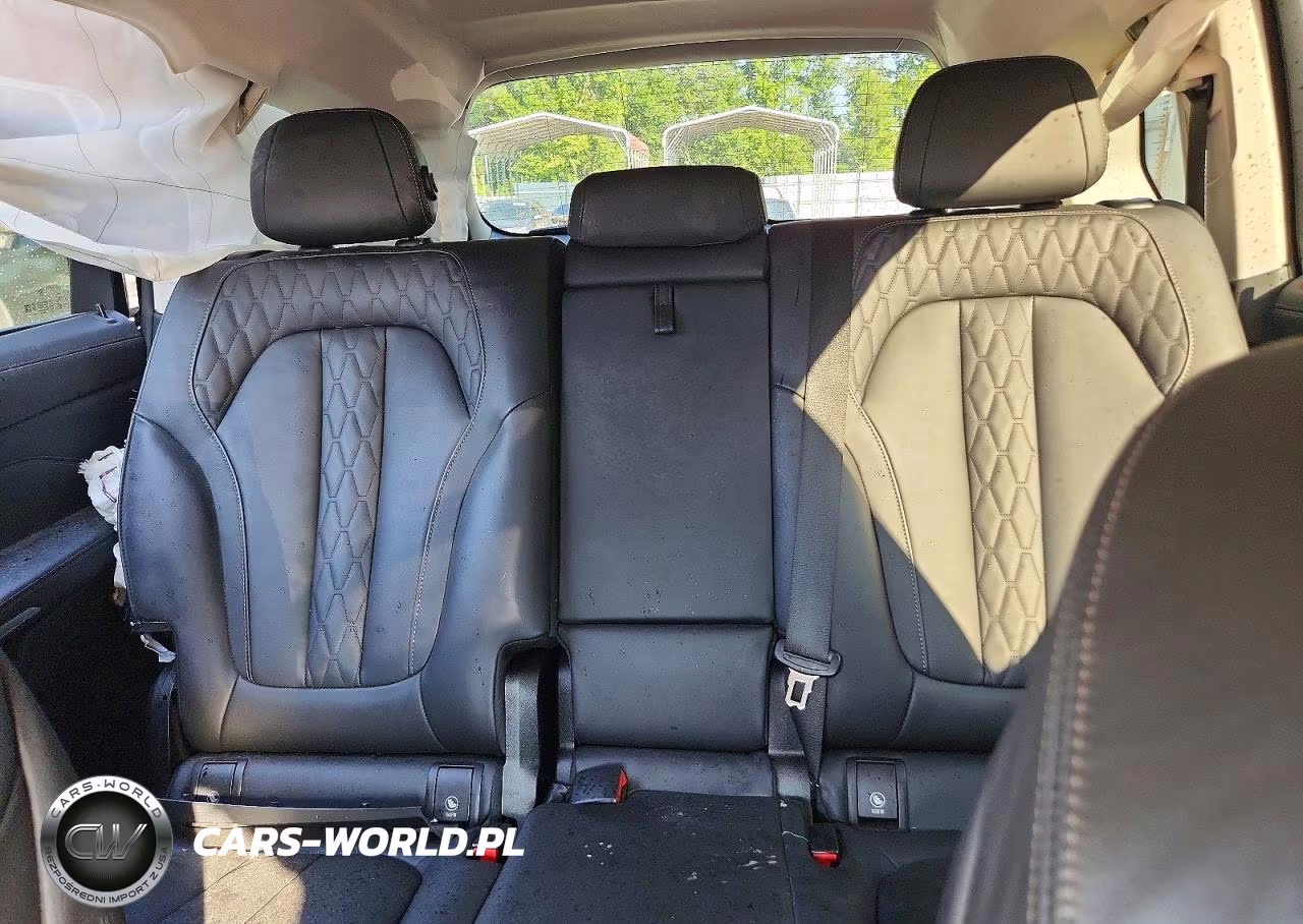 2023 BMW X7 xDrive40I VIN:5UX23EM02P9R10714 - 10