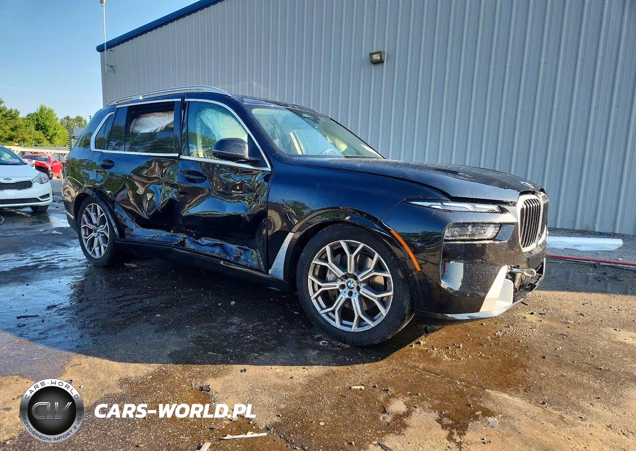 2023 BMW X7 xDrive40I VIN:5UX23EM02P9R10714 - 4