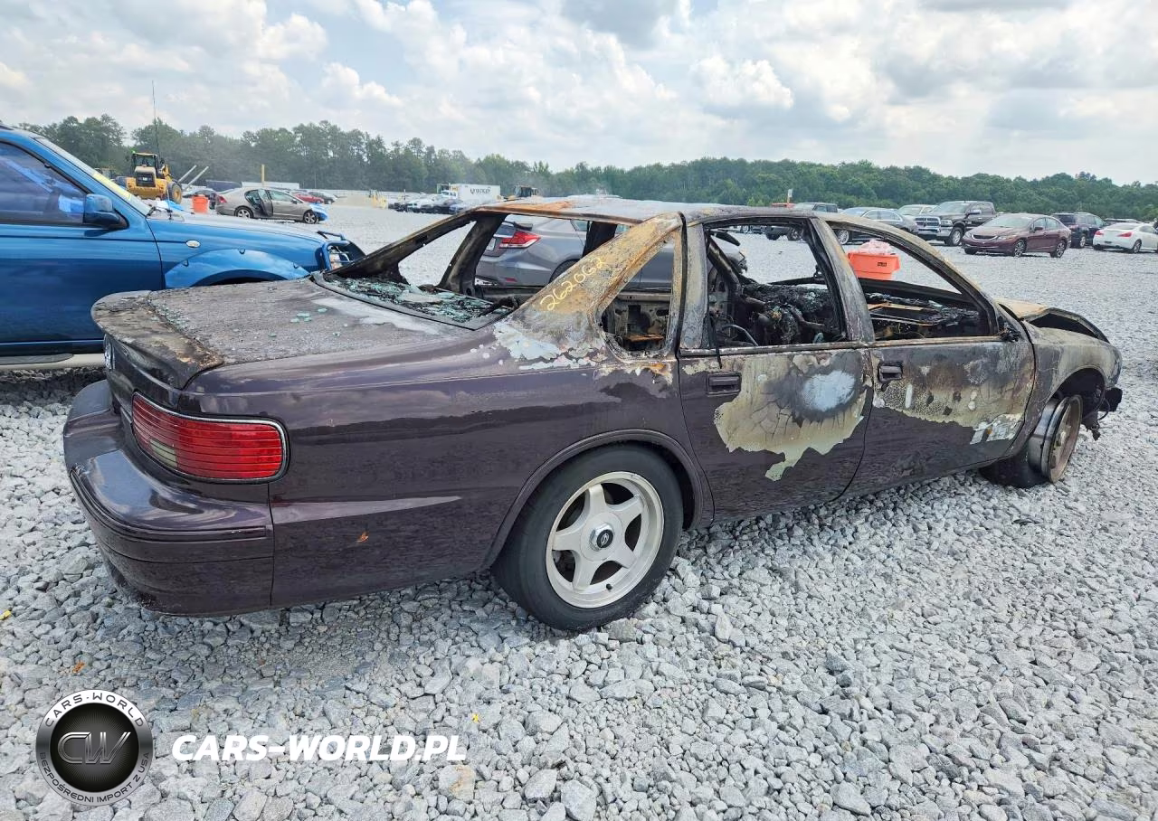 1996 Chevrolet Caprice Classic VIN:1G1BL52W6TR155403 - 3