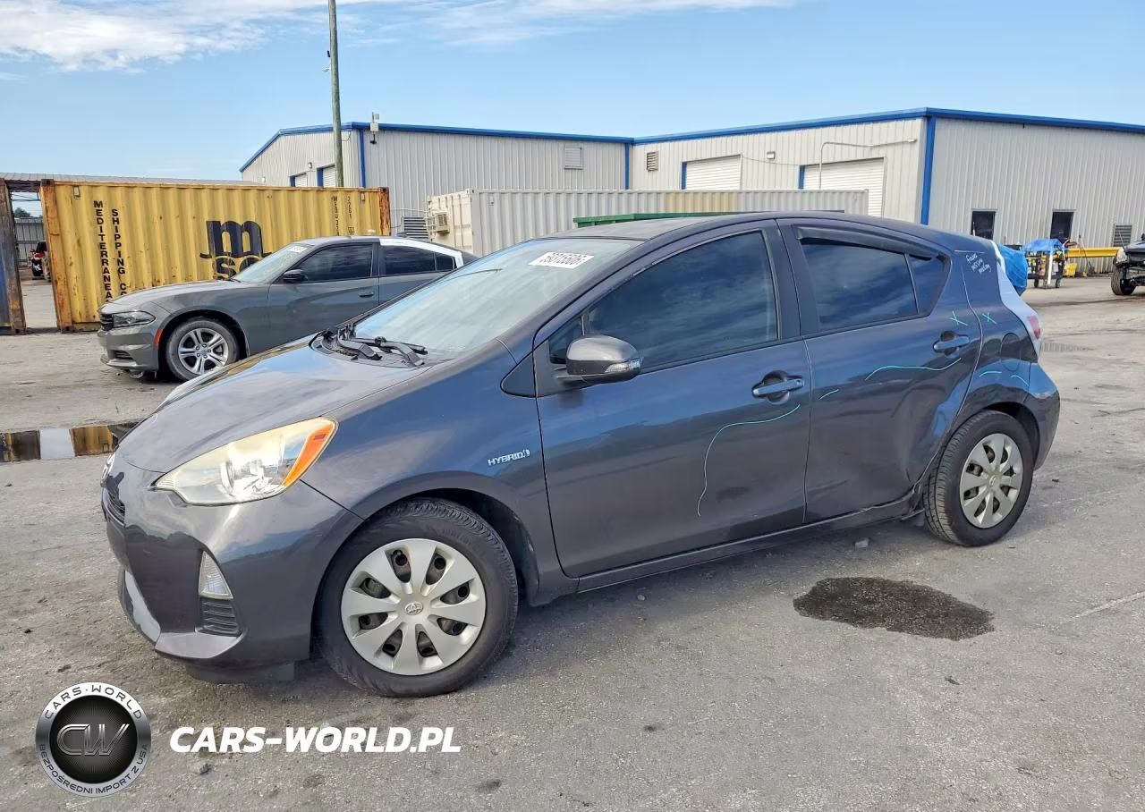 2014 Toyota Prius C Two