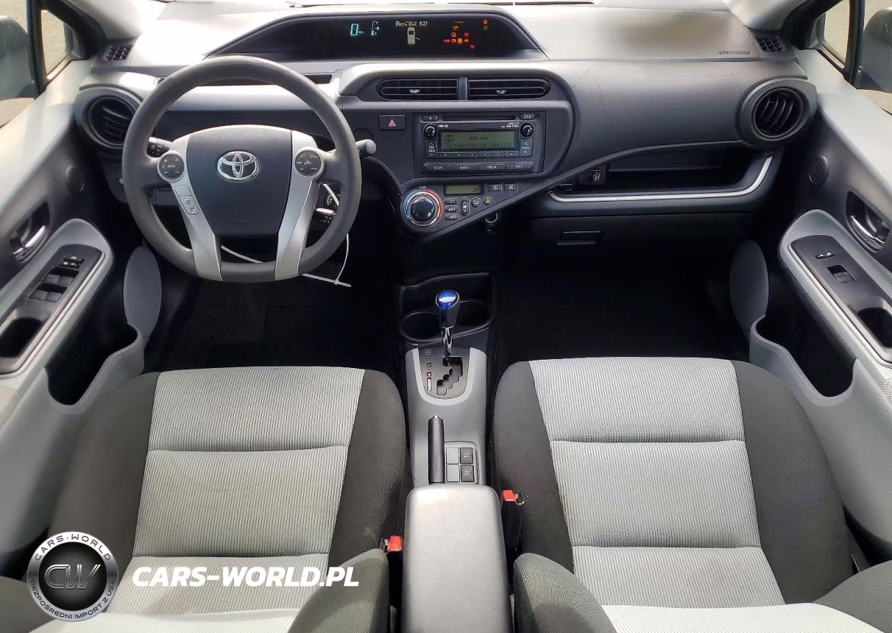 2014 Toyota Prius C Two VIN:JTDKDTB34E1560496 - 8