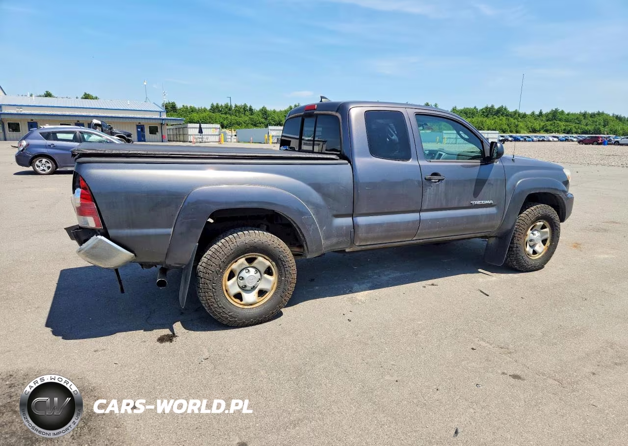 2014 Toyota Tacoma Access Cab VIN:5TFUX4ENXEX028914 - 3