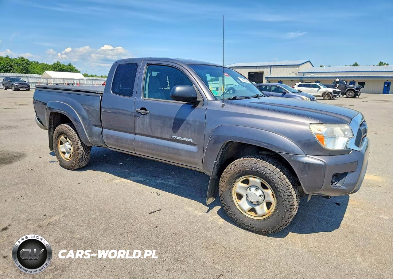 2014 Toyota Tacoma Access Cab VIN:5TFUX4ENXEX028914 - 4
