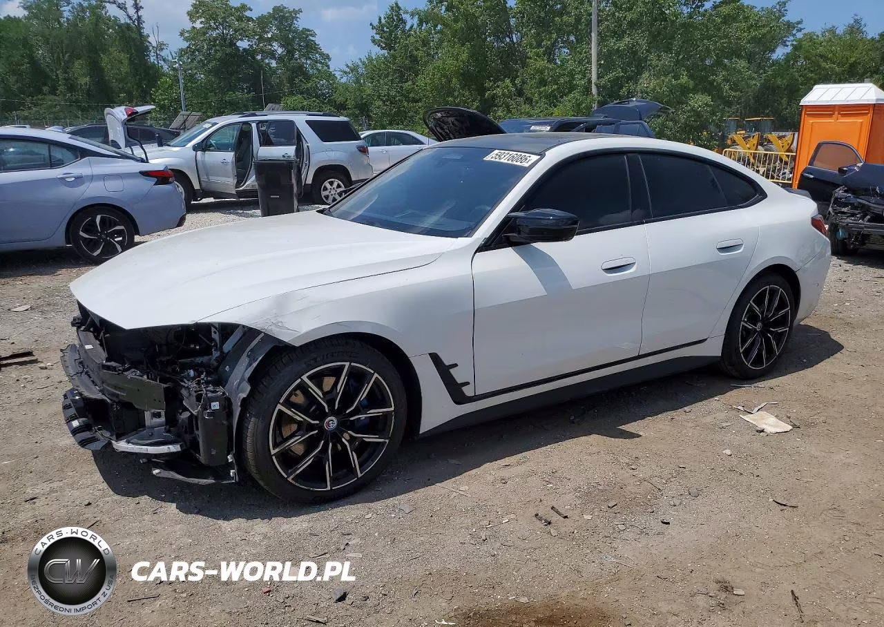 2022 BMW 1100