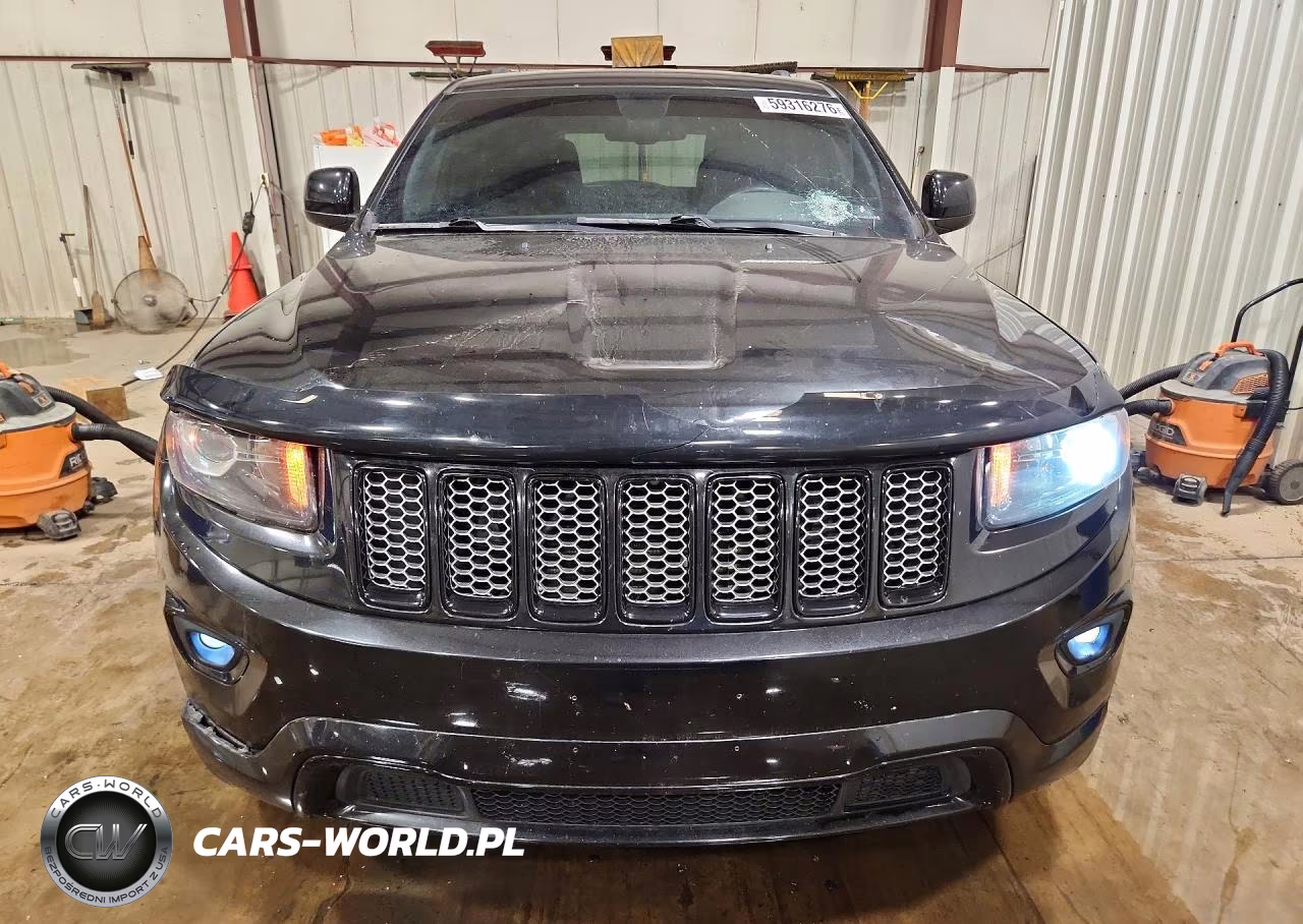 2014 Jeep Grand Cherokee Laredo VIN:1C4RJFAG1EC521088 - 5