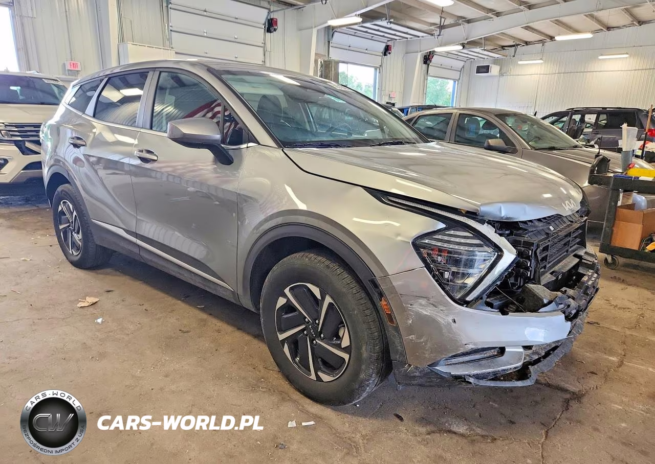 2025 Kia Sportage Lx VIN:KNDPUCDG1S7236873 - 4