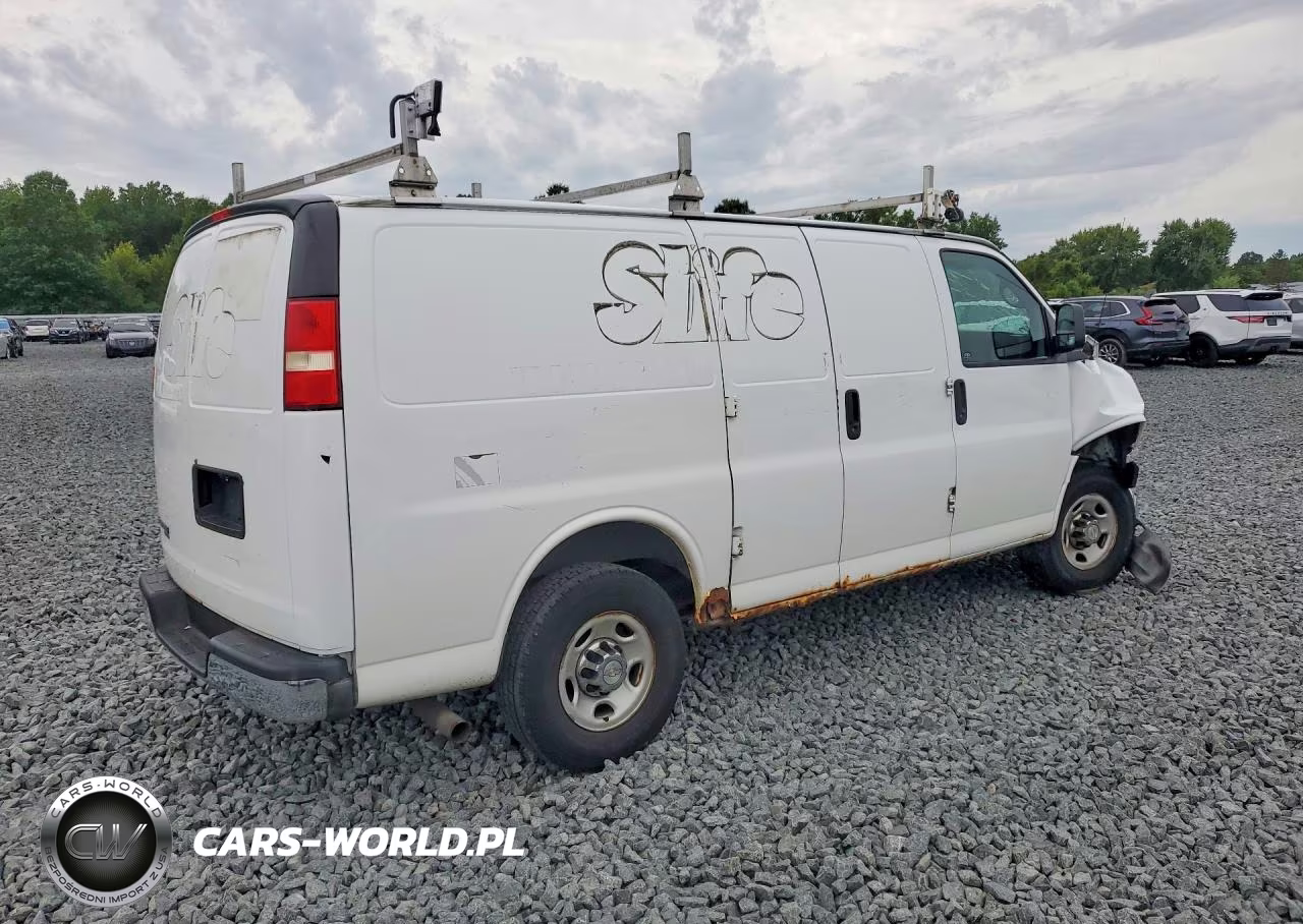 2013 Chevrolet Express G2500 VIN:1GCWGFCA2D1134358 - 3