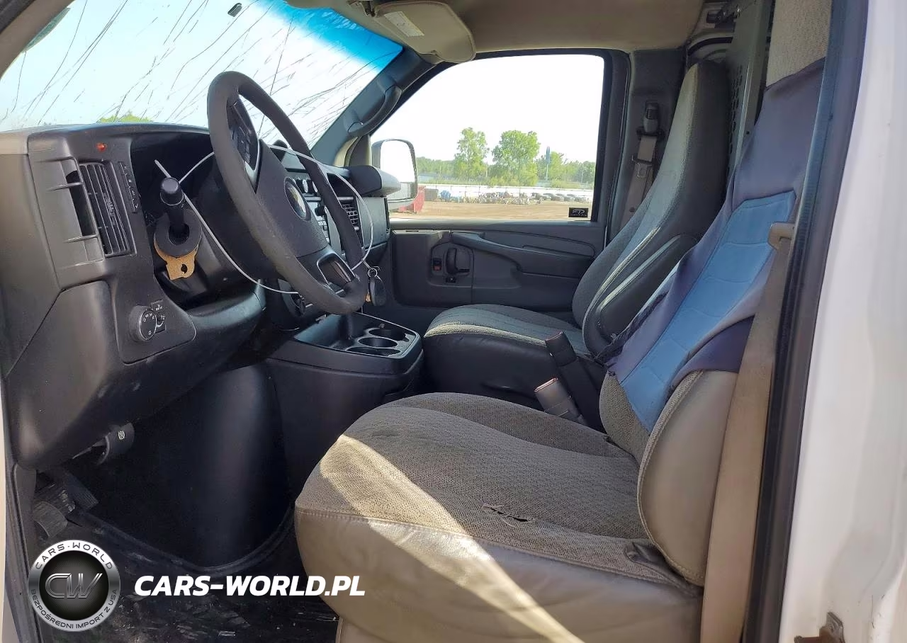 2013 Chevrolet Express G2500 VIN:1GCWGFCA2D1134358 - 7
