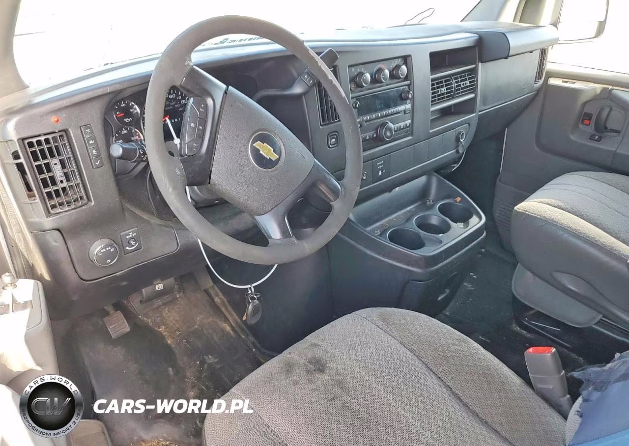 2013 Chevrolet Express G2500 VIN:1GCWGFCA2D1134358 - 8