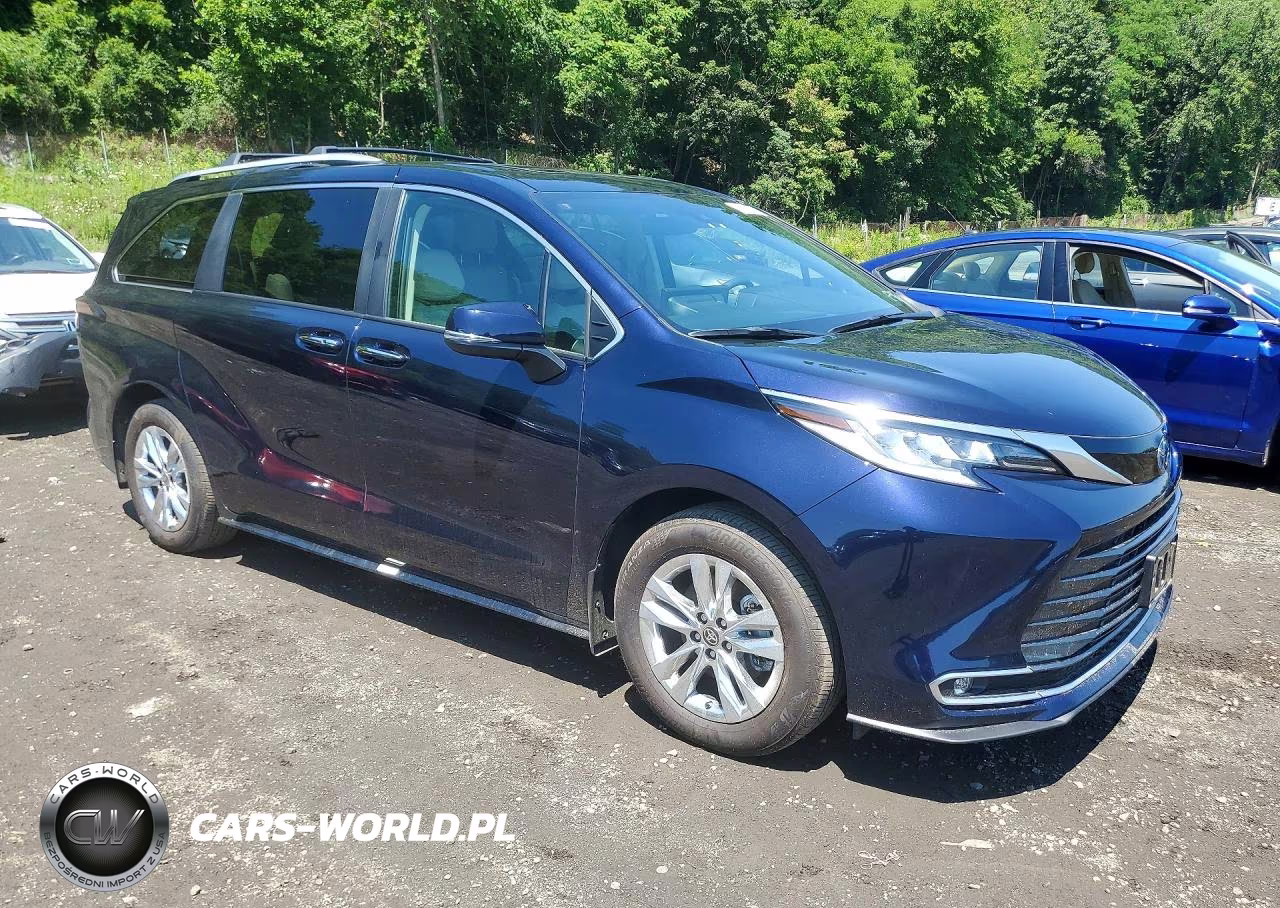 2025 Toyota Sienna Limited 7-Passenger VIN:5TDZSKFC1SS184668 - 4