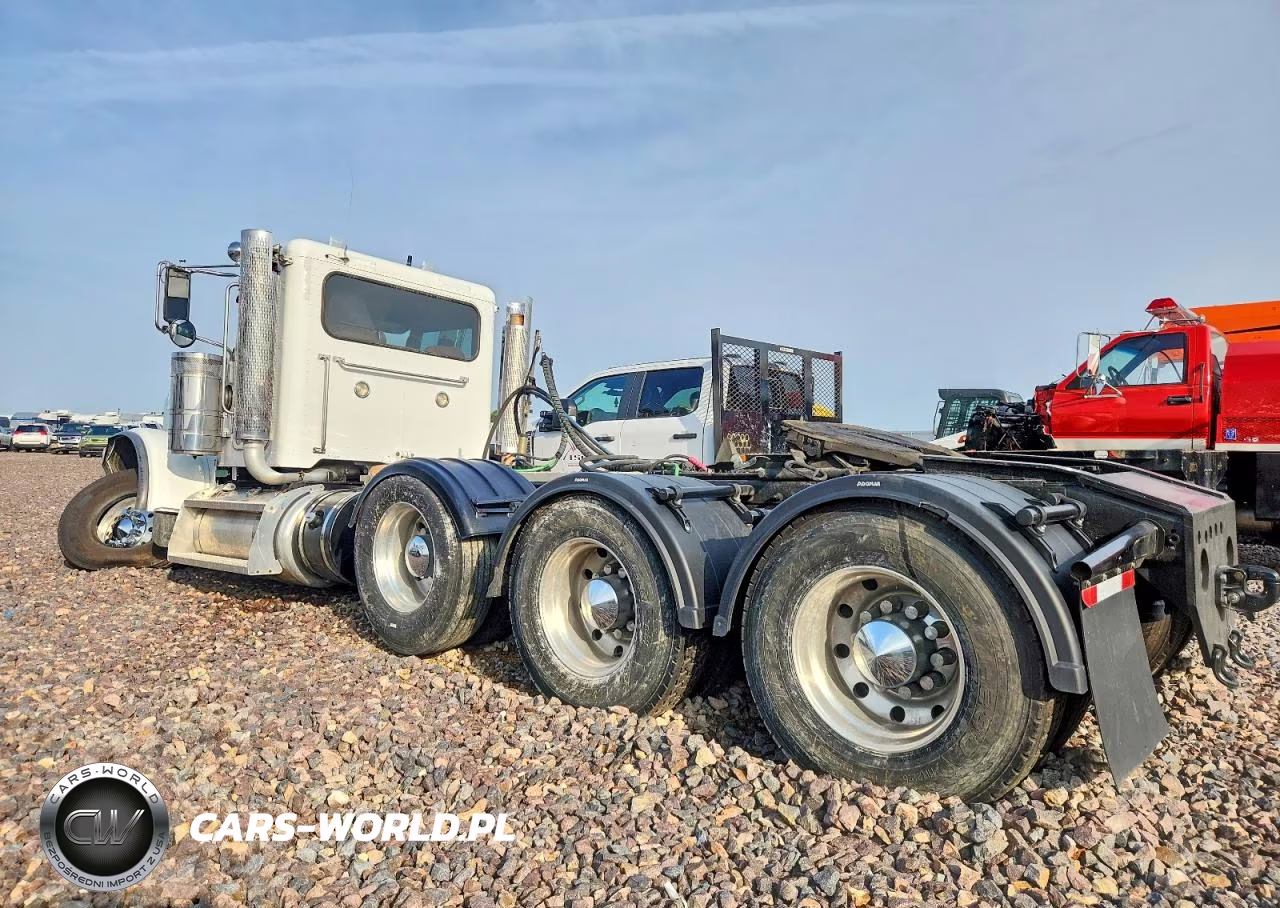 2018 Peterbilt 389 Semi Truck VIN:1XPXP4EX1JD491405 - 3