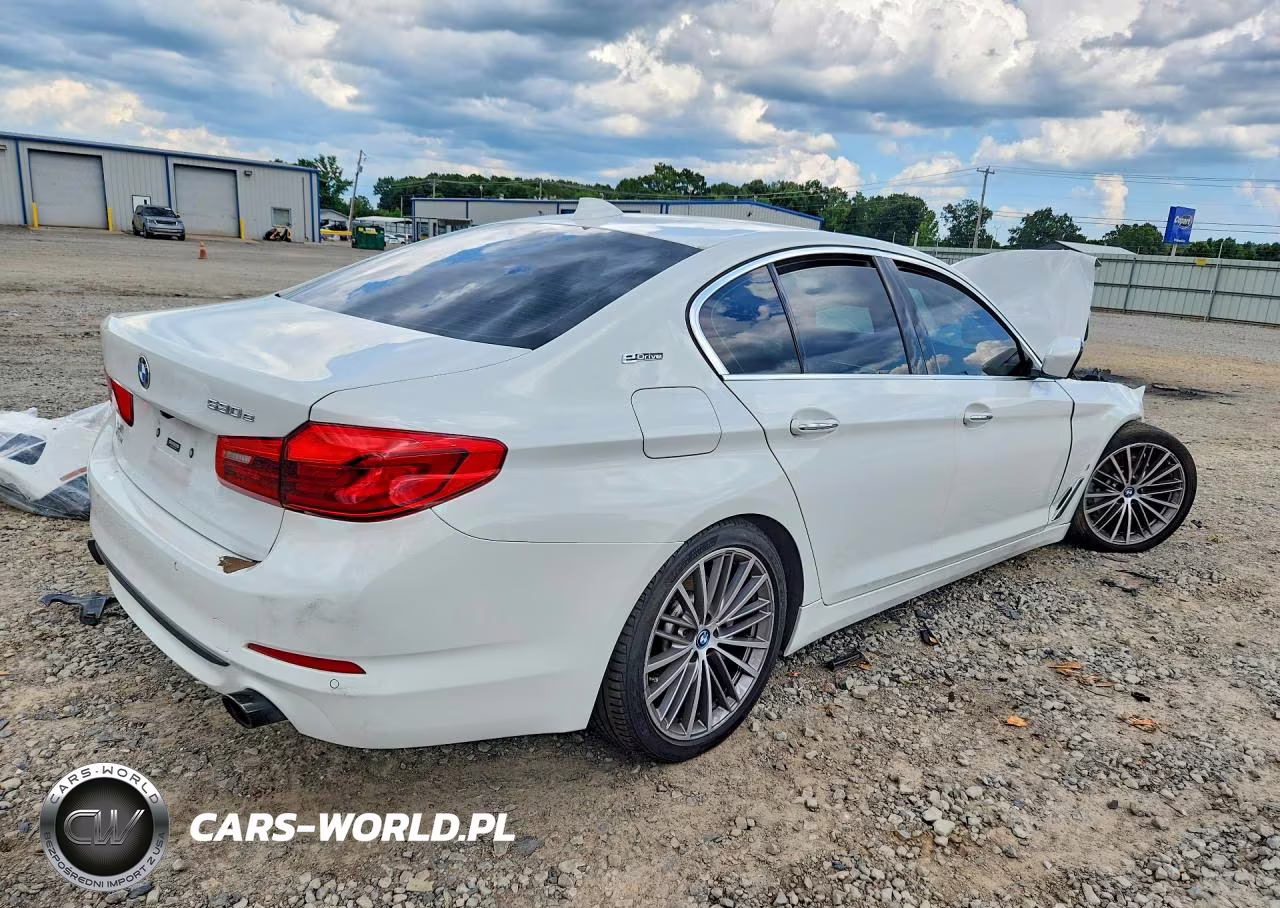 2018 BMW 530E VIN:WBAJA9C53JB252454 - 3