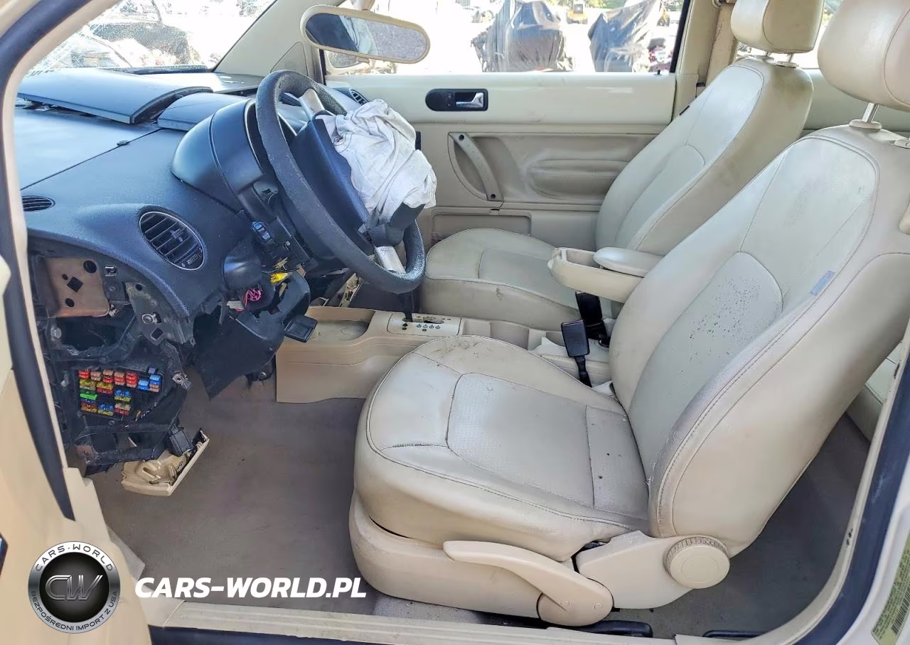 2008 Volkswagen New Beetle S VIN:3VWRW31C68M500301 - 7