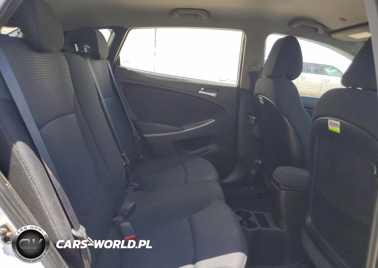 2015 Hyundai Accent Sport VIN:KMHCU5AE5FU233037 - 10