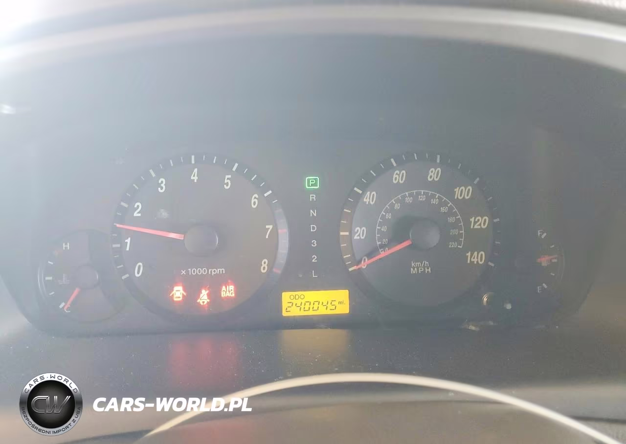 2005 Hyundai Elentra VIN:KMHDN46D45U010529 - 9
