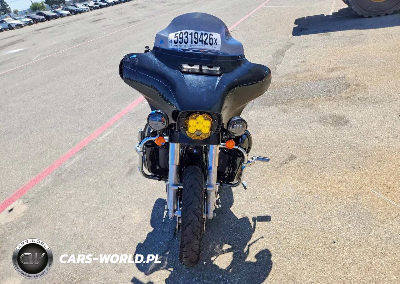 2016 Harley-Davidson Flhxs Street Glide Special VIN:1HD1KRM38GB648688 - 2