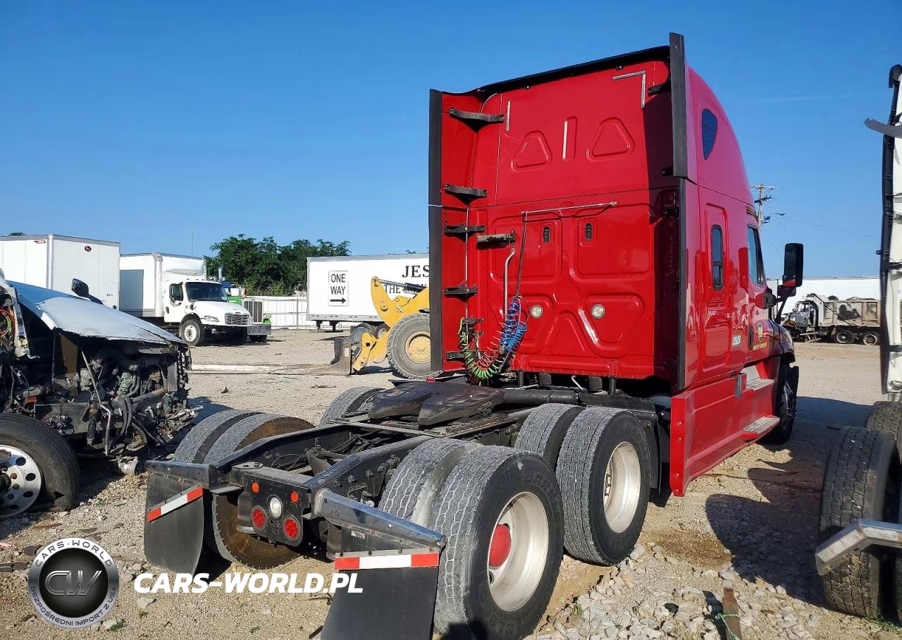 2018 Freightliner Cascadia 125 Semi Truck VIN:3AKJGLDR2JSHM6167 - 4