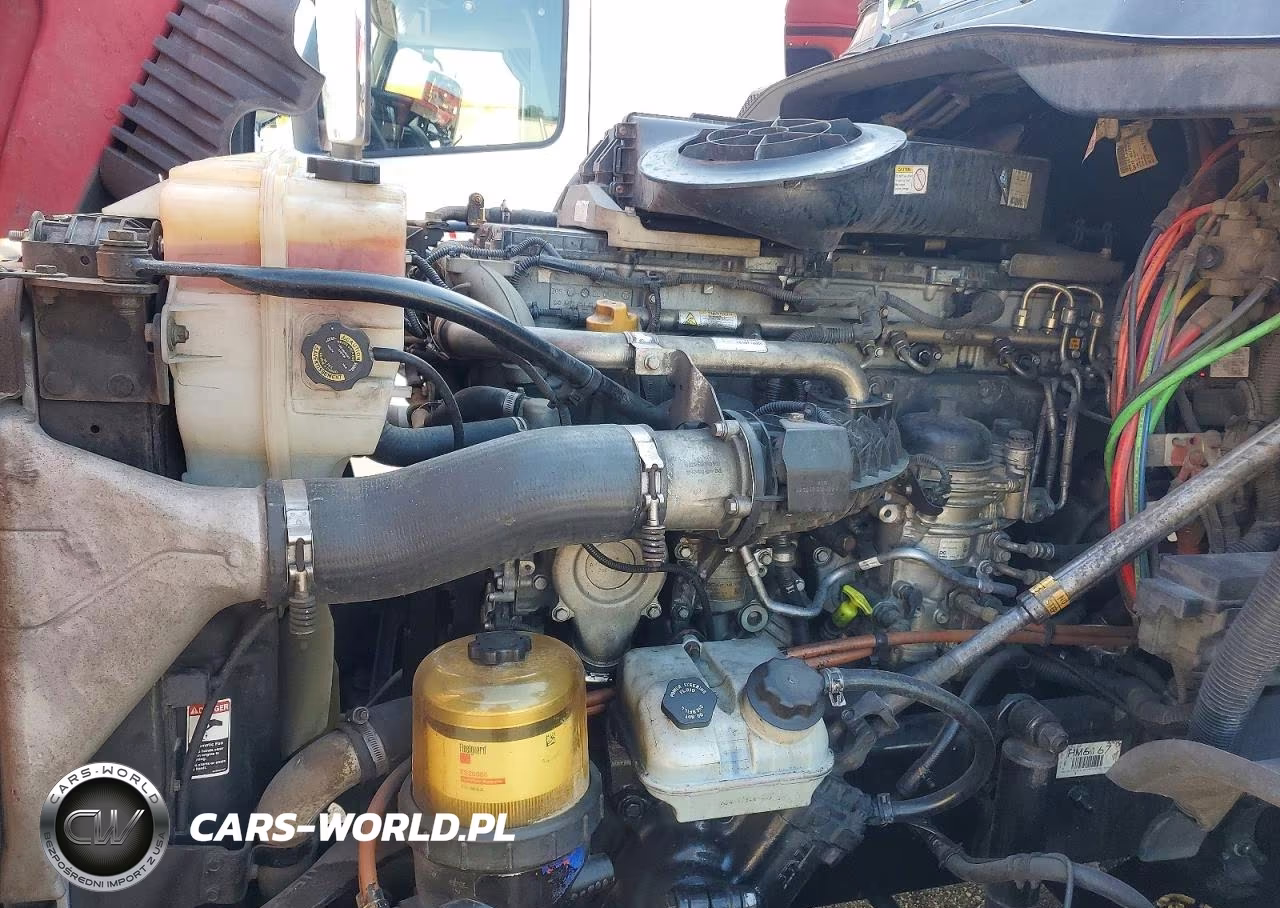2018 Freightliner Cascadia 125 Semi Truck VIN:3AKJGLDR2JSHM6167 - 7