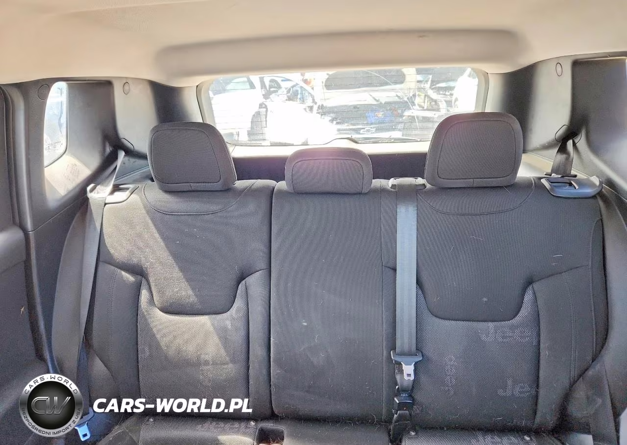2016 Jeep Renegade Sport VIN:ZACCJBAT1GPC79140 - 10