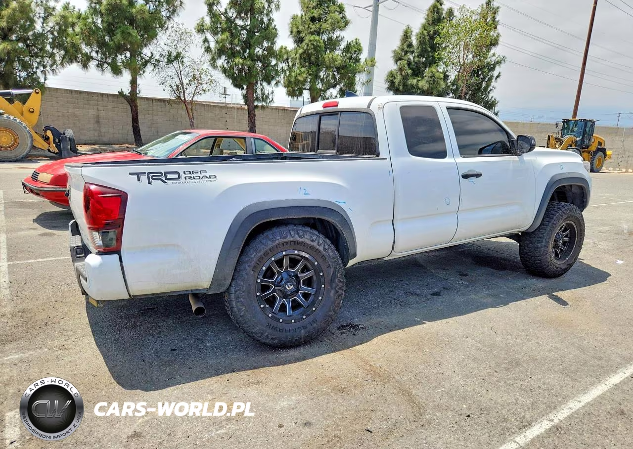 2019 Toyota Tacoma Sr V6 VIN:5TFRZ5CN7KX072910 - 3