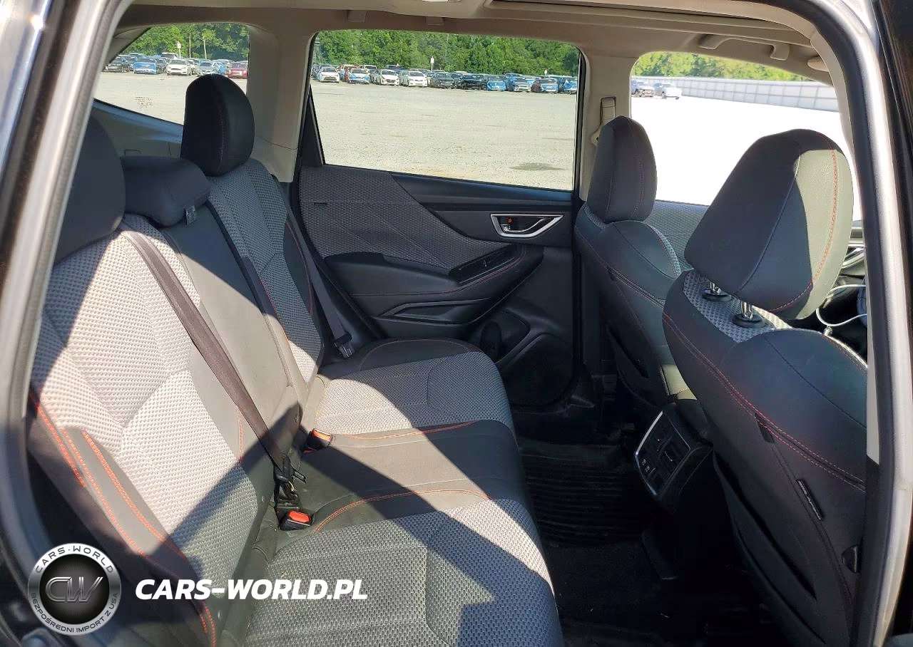 2019 Subaru Forester Sport VIN:JF2SKAPC3KH427476 - 10