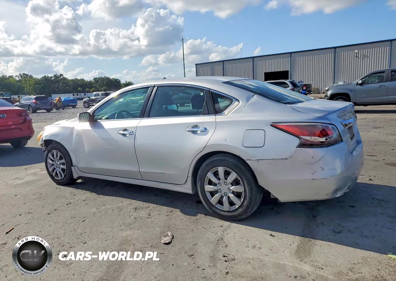 2014 Nissan Altima 2.5 S VIN:1N4AL3AP5EN360146 - 2