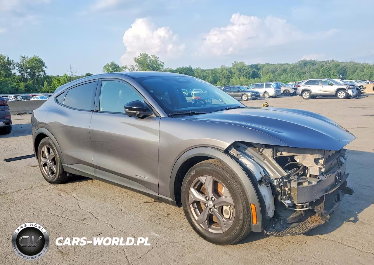 2023 Ford Mustang Mach-E Select VIN:3FMTK1RM9PMA12900 - 4
