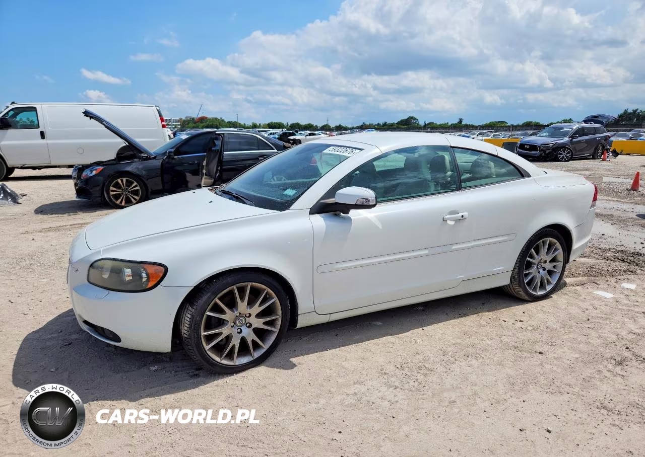 2009 Volvo C70 T5