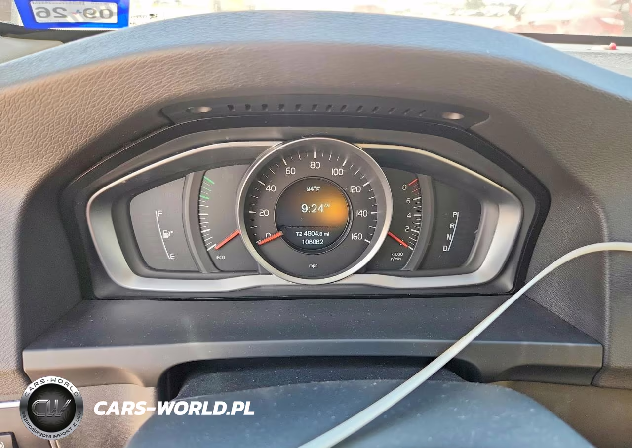 2017 Volvo S60 VIN:YV126MFL1H2422255 - 9