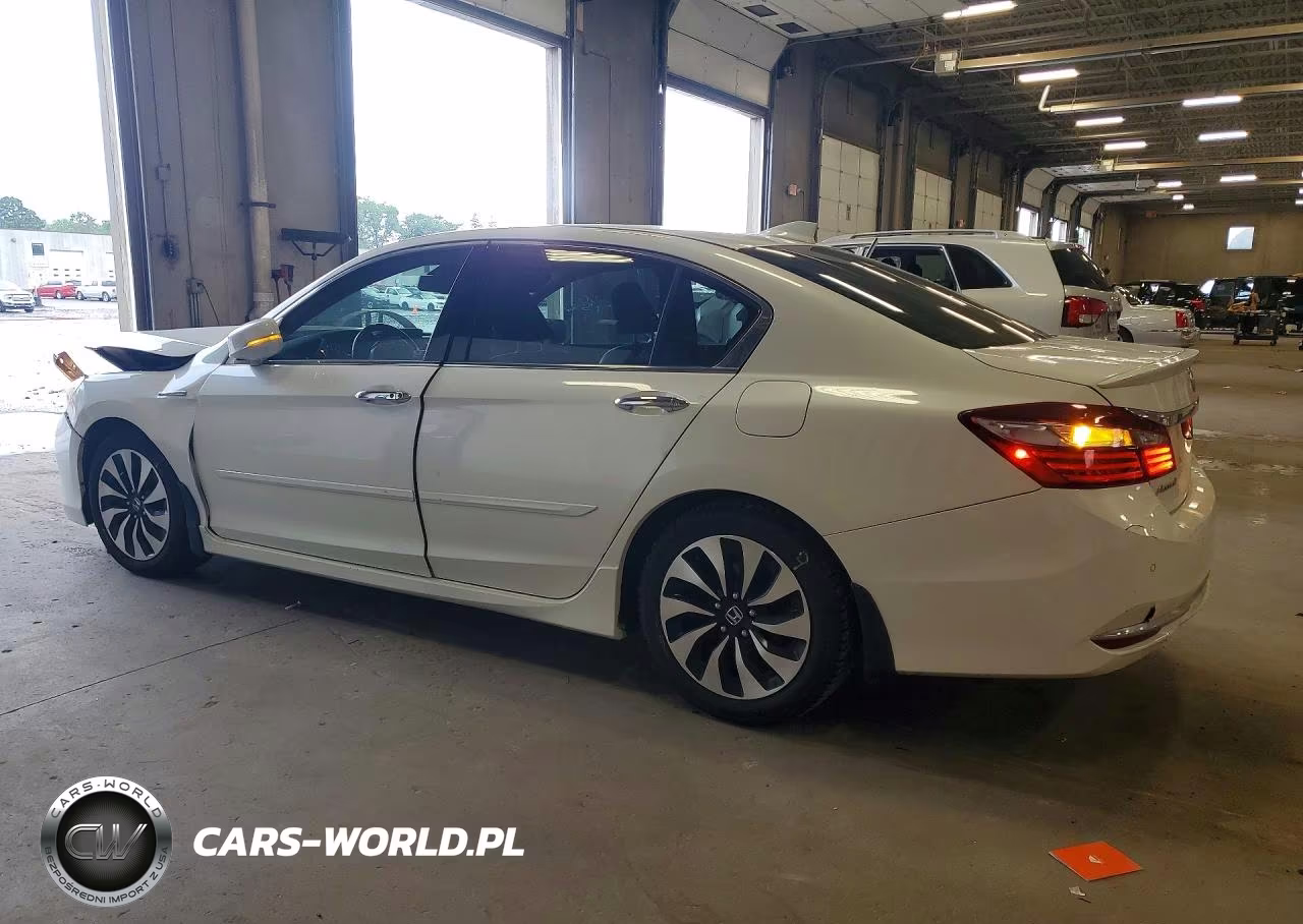2017 Honda Accord Touring Hybrid VIN:JHMCR6F75HC003205 - 2