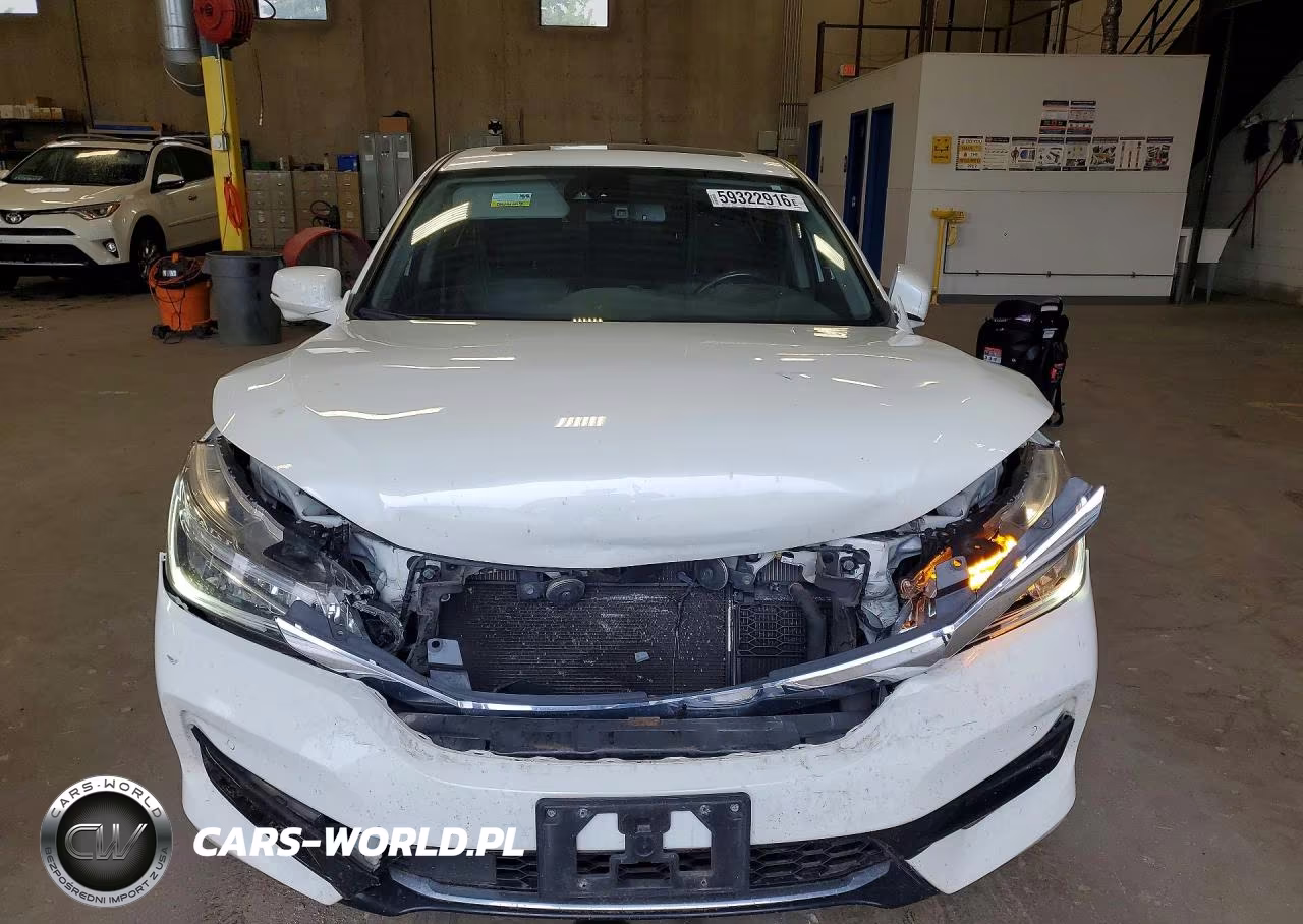 2017 Honda Accord Touring Hybrid VIN:JHMCR6F75HC003205 - 5