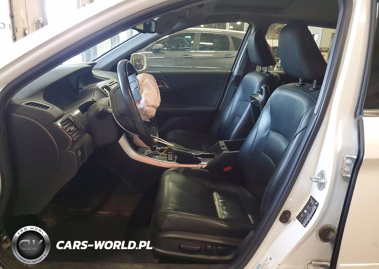 2017 Honda Accord Touring Hybrid VIN:JHMCR6F75HC003205 - 7