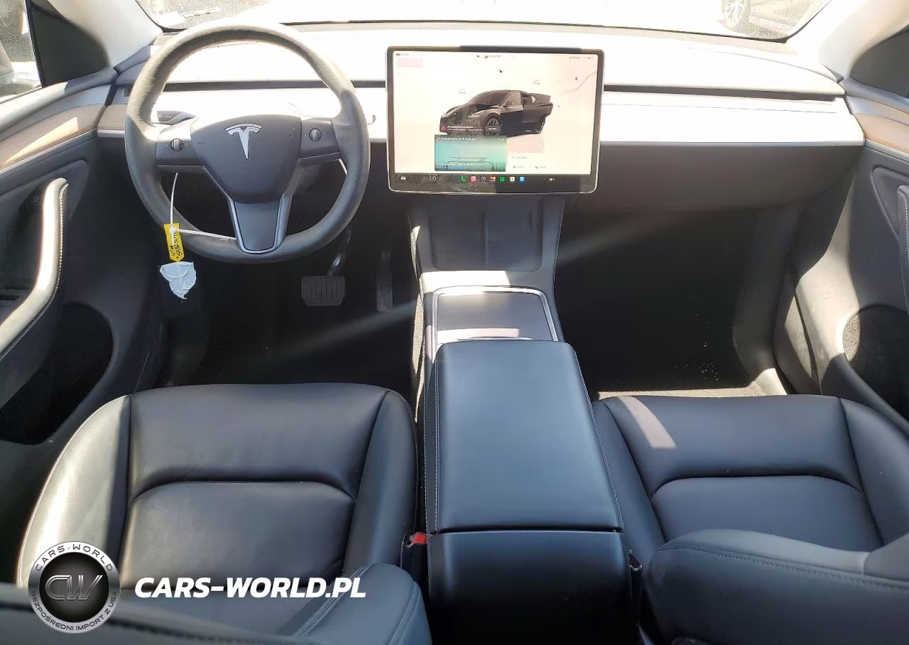 2024 Tesla Model Y VIN:7SAYGDEE4RA216247 - 8