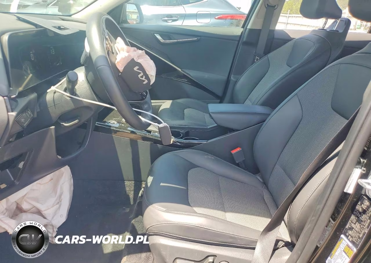 2023 Kia Niro Ex VIN:KNDCR3LE7P5060396 - 7