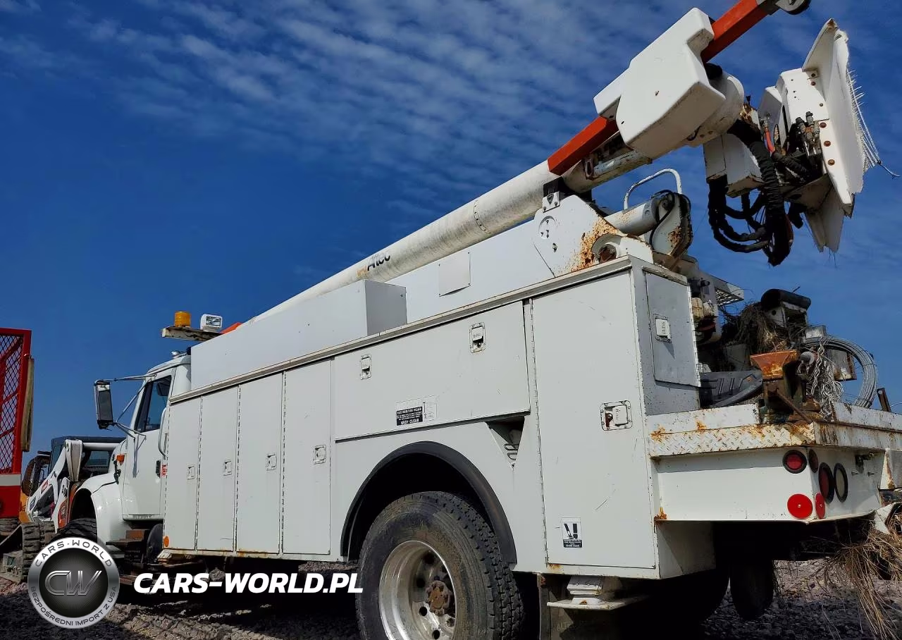 2000 International 4700 Bucket Truck VIN:1HTSCAAN4YH278206 - 2
