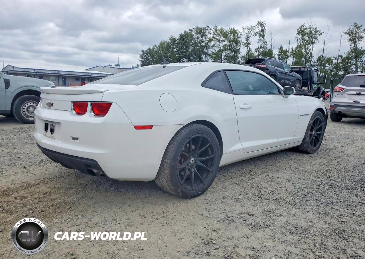 2011 Chevrolet Camaro Ls VIN:2G1FA1ED7B9196965 - 3