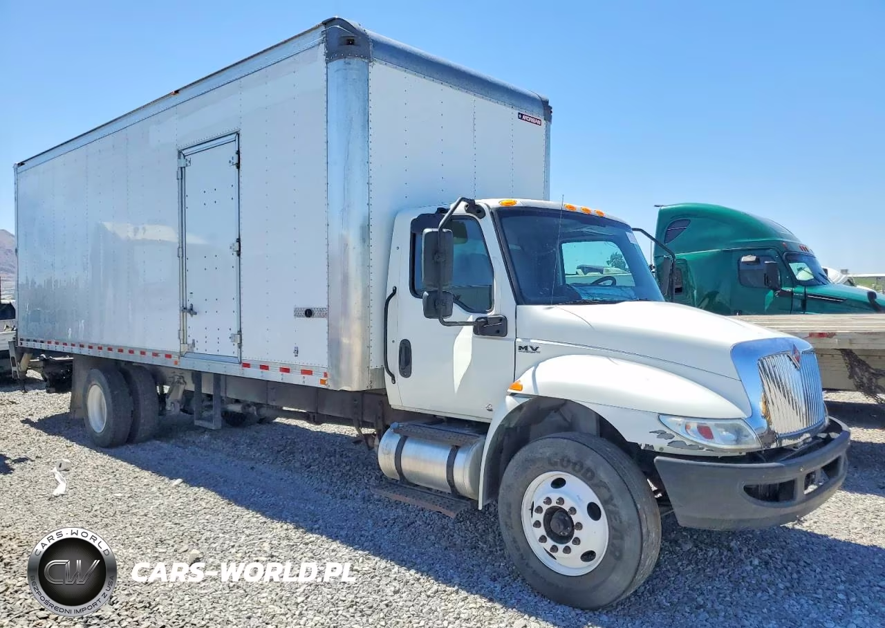 2020 International Mv607 Box Truck