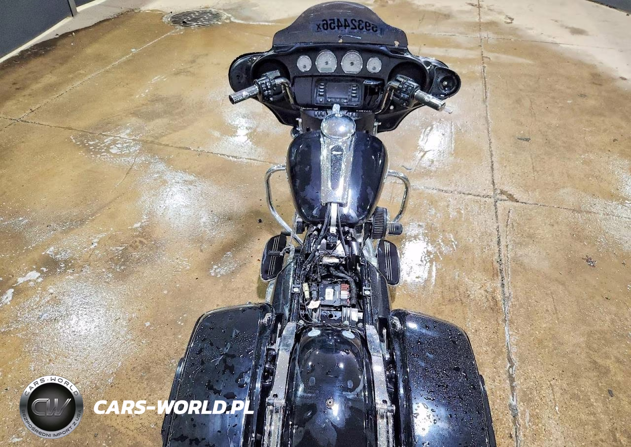 2015 Harley-Davidson Flhx Street Glide VIN:1HD1KBM17FB642434 - 6
