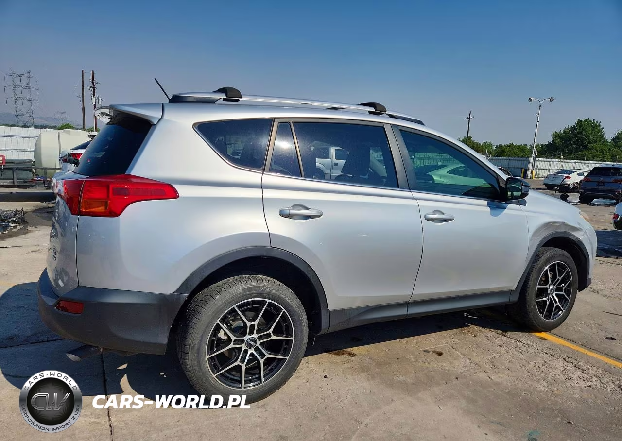2015 Toyota Rav4 Le VIN:JTMBFREVXFD170934 - 3