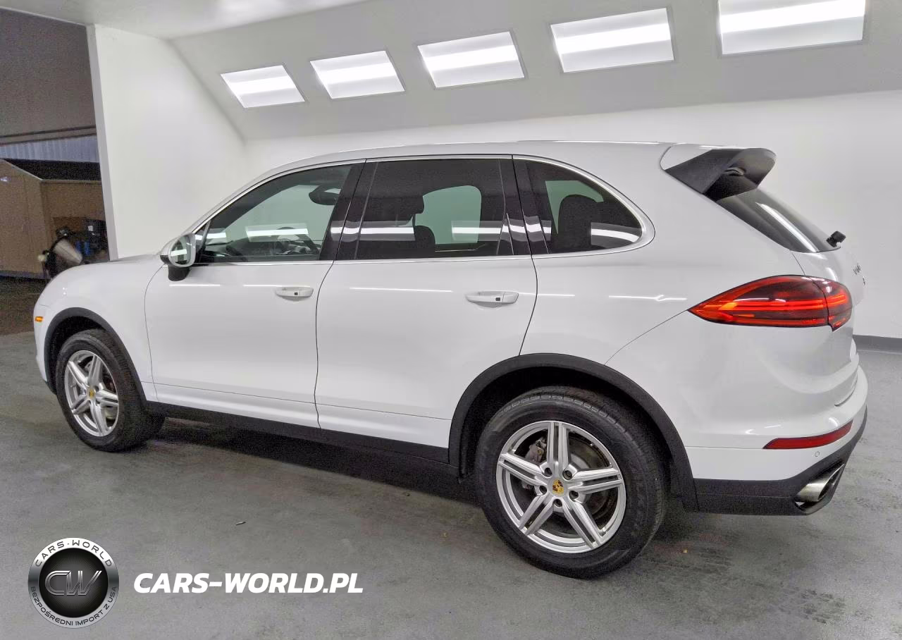 2016 Porsche Cayenne VIN:WP1AA2A24GKA13215 - 2