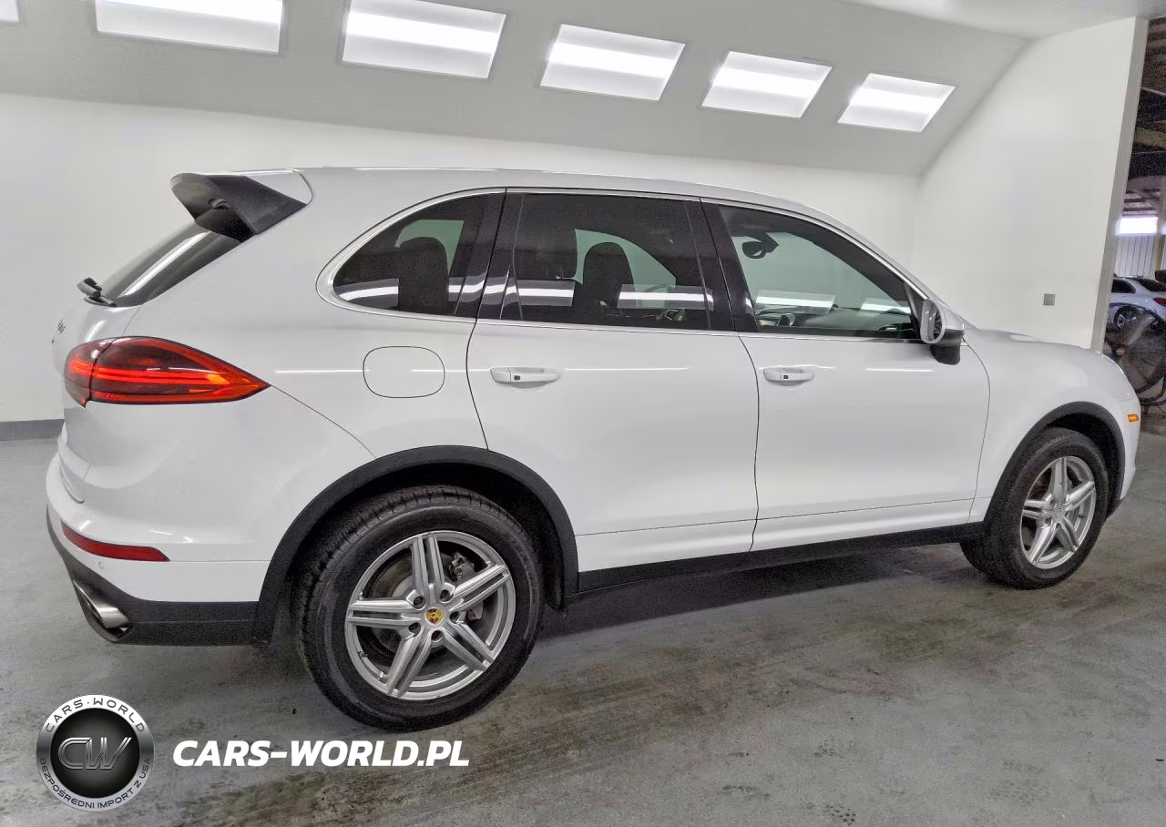 2016 Porsche Cayenne VIN:WP1AA2A24GKA13215 - 3