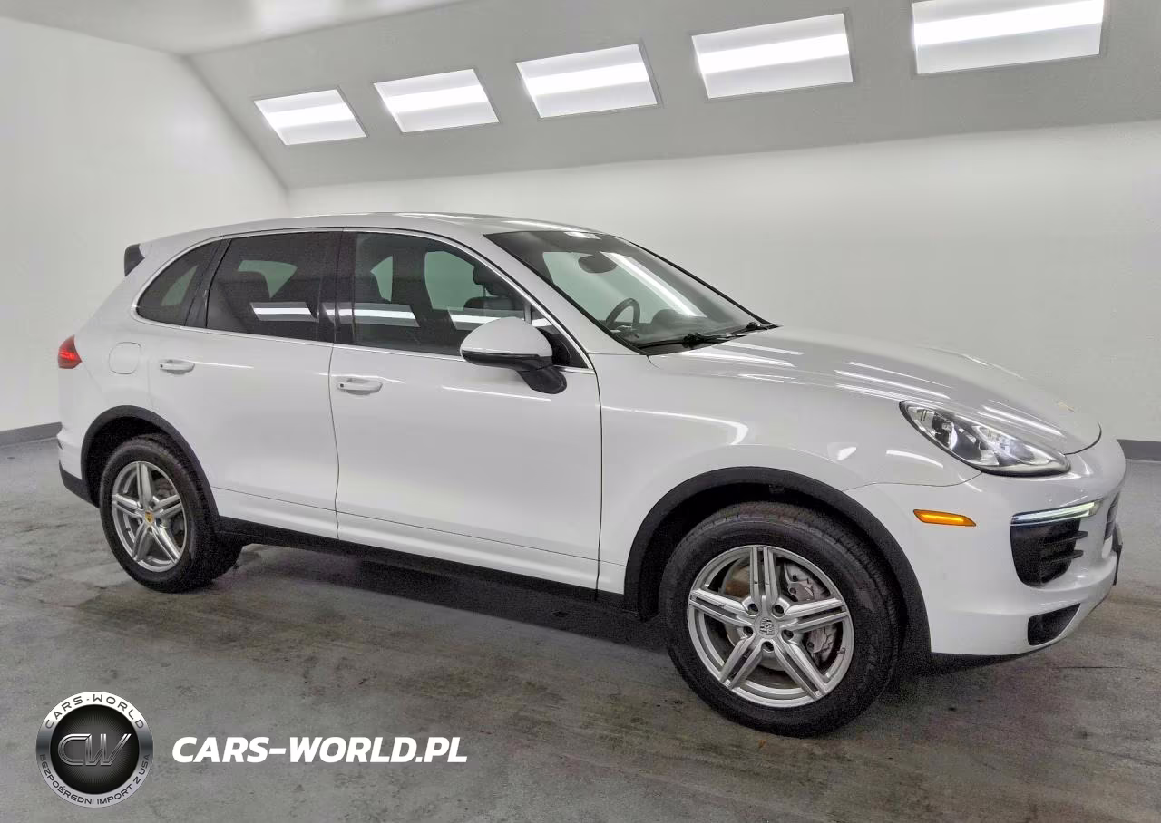 2016 Porsche Cayenne VIN:WP1AA2A24GKA13215 - 4