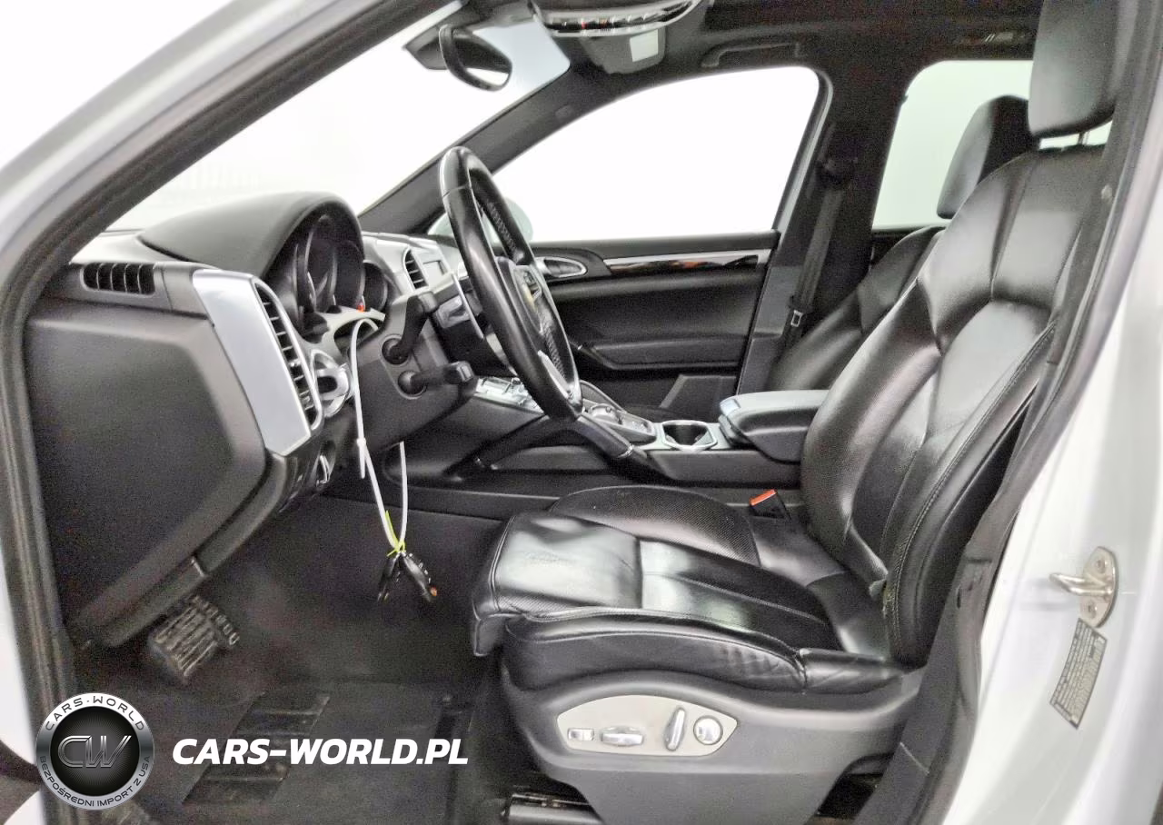 2016 Porsche Cayenne VIN:WP1AA2A24GKA13215 - 7