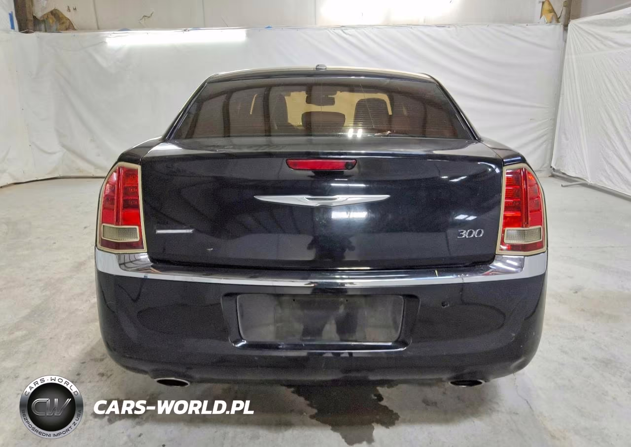 2013 Chrysler 300 VIN:2C3CCAAG2DH728365 - 6