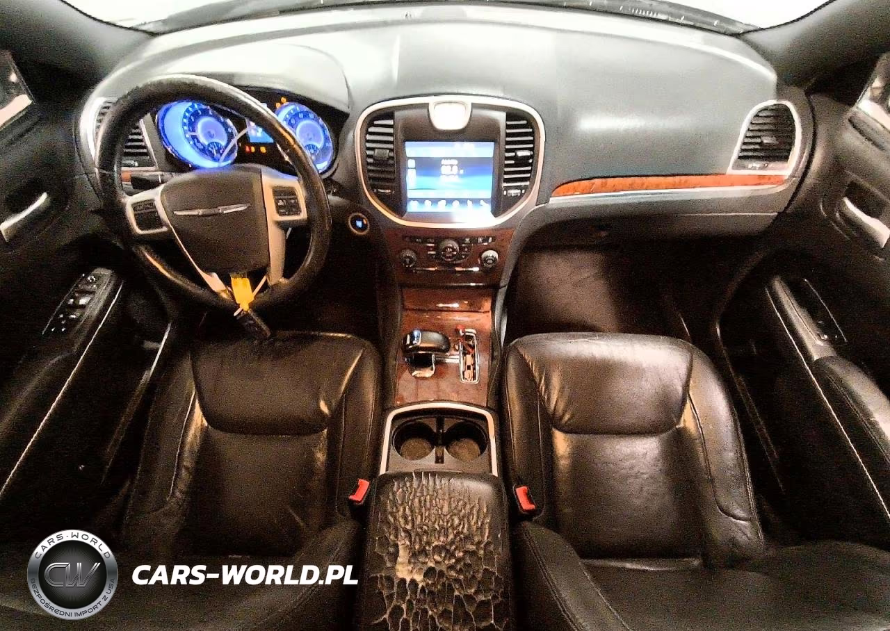 2013 Chrysler 300 VIN:2C3CCAAG2DH728365 - 8