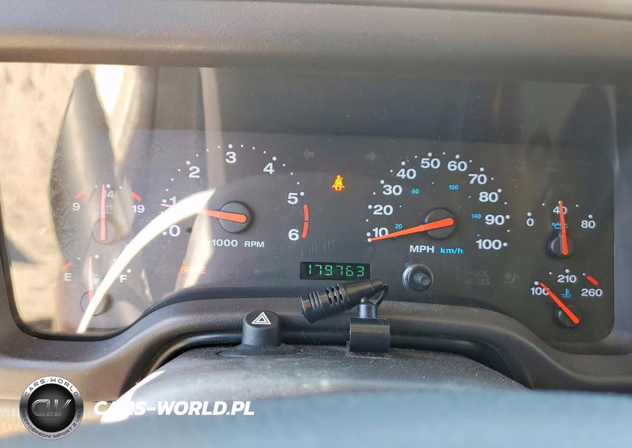 2002 Jeep Wrangler - Tj Sahara VIN:1J4FA59S12P731775 - 9