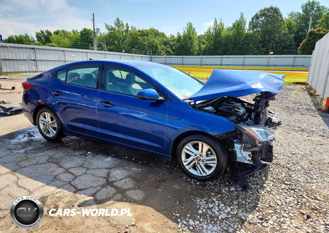 2019 Hyundai Elantra Sel VIN:5NPD84LF0KH479429 - 4