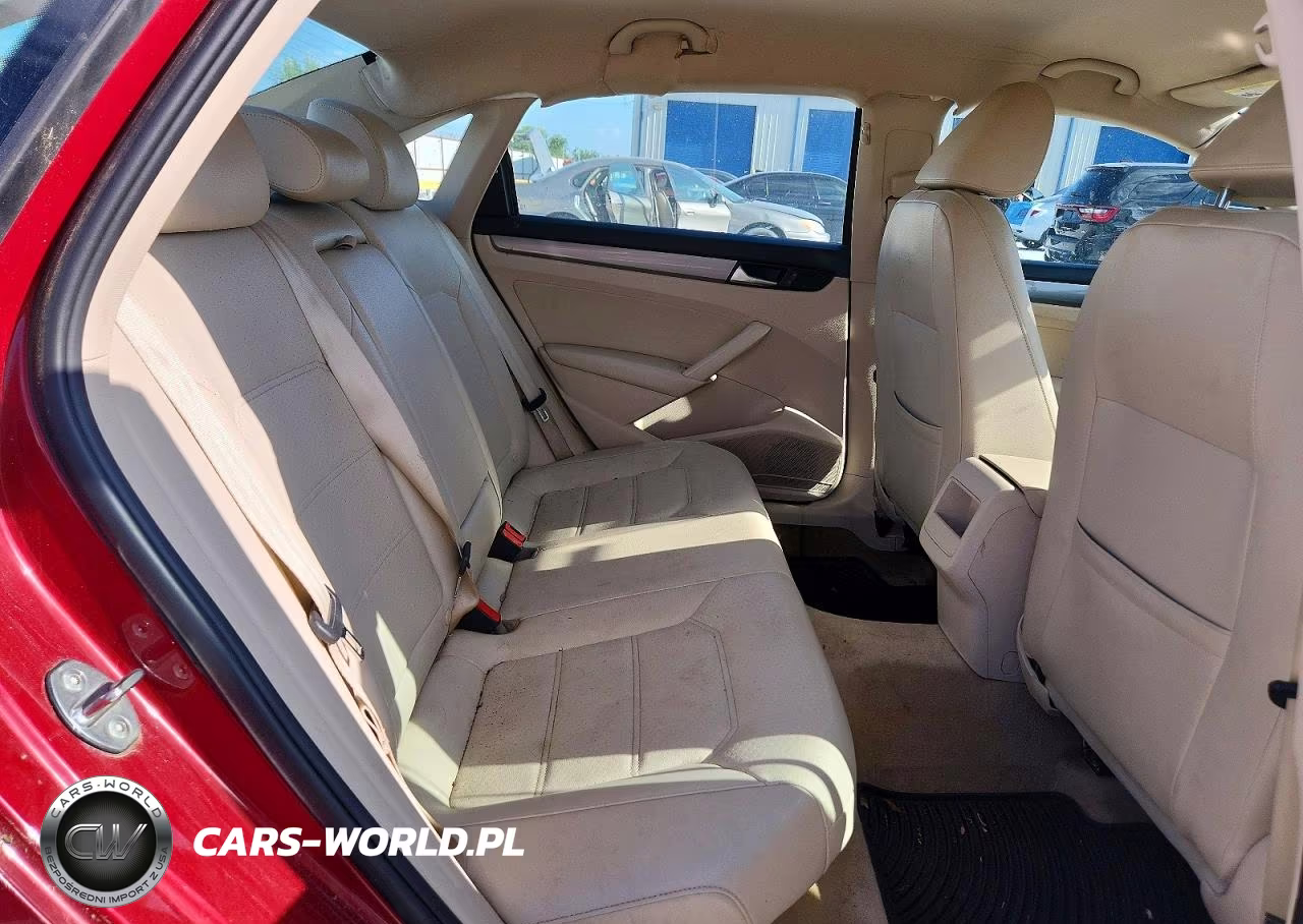 2015 Volkswagen Passat S VIN:1VWAS7A37FC122407 - 10