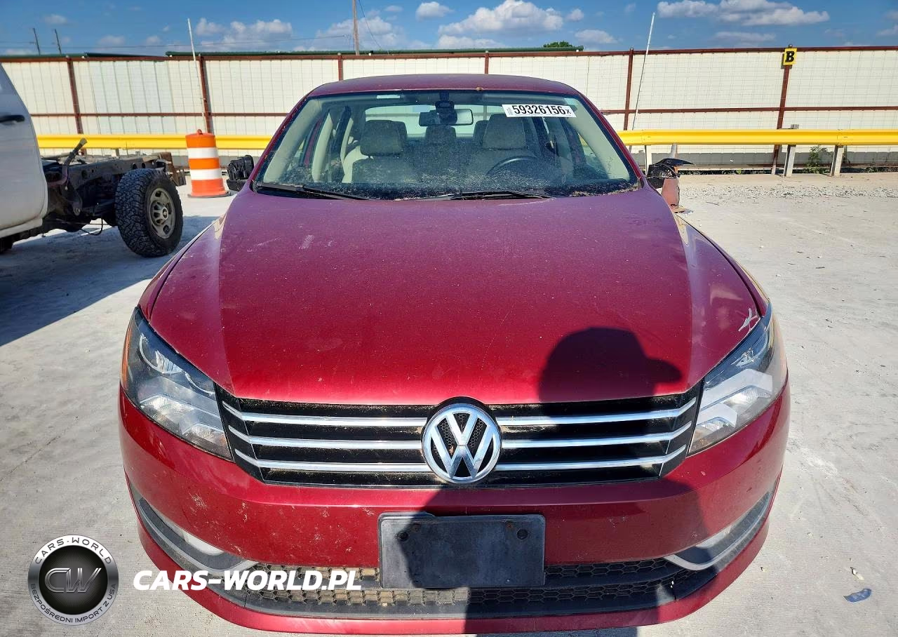 2015 Volkswagen Passat S VIN:1VWAS7A37FC122407 - 5
